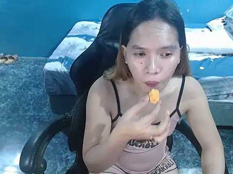 Snapshot of Asianpinaybeauty_yam007 chatting on 09-28-25, 10:53 Asianpinaybeauty yam007 online show from 09-28-25, 10:53