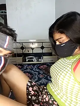 Love-N online show from 12-18-25, 10:49