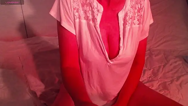 sweetchani666 online show from 10-12-25, 06:12