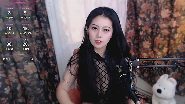 Snapshot of cat-lady-6688 chatting on 03-17-25, 10:49 cat-lady-6688 online show from 03-17-25, 10:49
