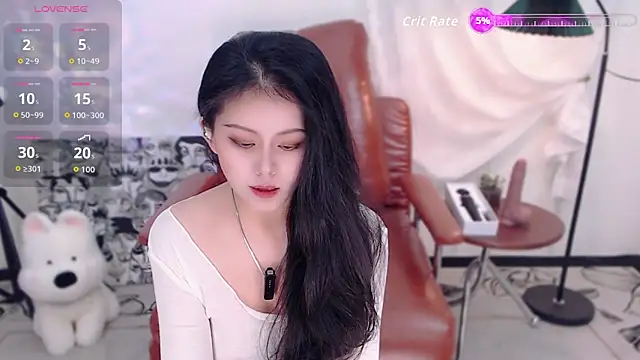 cat-lady-6688 online show from 11-02-25, 12:18