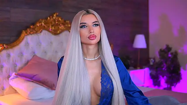 Juicy Jessye online show from 12-13-25, 08:47