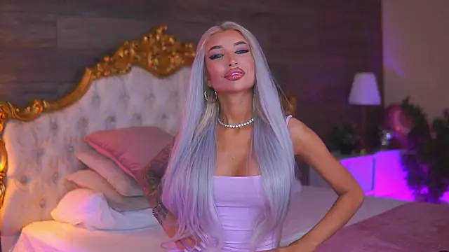 Juicy Jessye online show from 05-03-26, 07:53