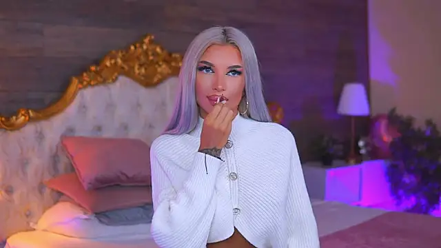 Juicy Jessye online show from 05-10-26, 07:52