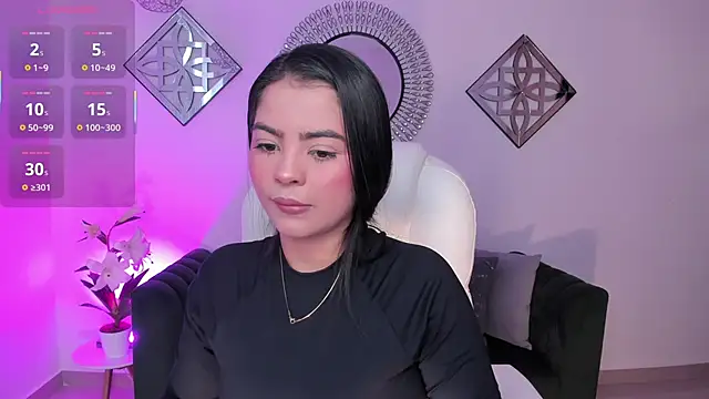 Layla Breezee online show from 12-15-25, 12:31