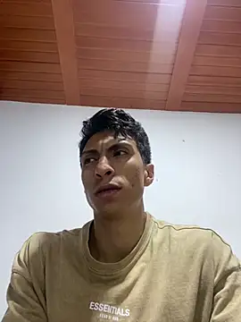 Snapshot of ApoloCruz chatting on 03-22-26, 03:21 ApoloCruz online show from 03-22-26, 03:21