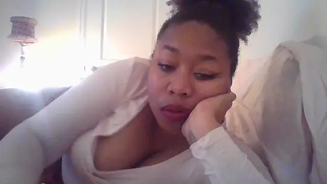 angeliquebelcali online show from 03-17-25, 12:19