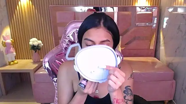 lilith petit sub online show from 02-05-25, 01:04
