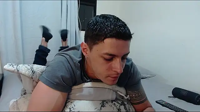 Snapshot of Frank_Millers chatting on 03-03-26, 12:17 Frank Millers online show from 03-03-26, 12:17