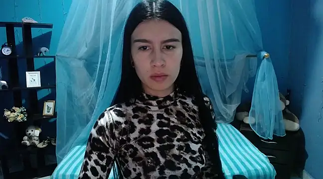 Snapshot of GraceSquirtExtrem chatting on 02-19-25, 11:38 GraceSquirtExtrem online show from 02-19-25, 11:38