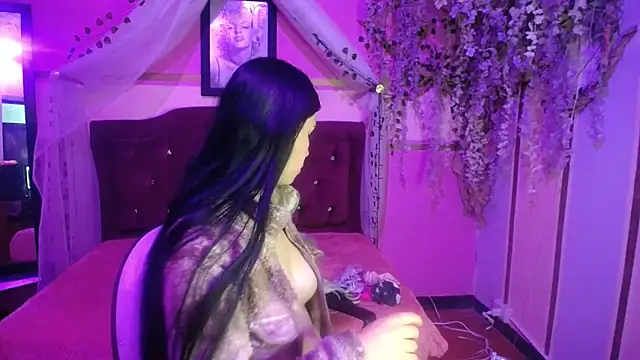 Snapshot of GraceSquirtExtrem chatting on 03-17-25, 06:00 GraceSquirtExtrem online show from 03-17-25, 06:00