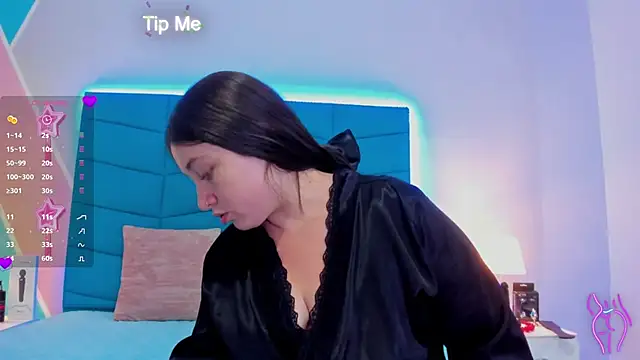 Snapshot of Luciana_brown_ chatting on 01-25-25, 11:43 Luciana brown online show from 01-25-25, 11:43