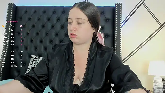 Snapshot of Luciana_brown_ chatting on 02-12-25, 07:55 Luciana brown online show from 02-12-25, 07:55