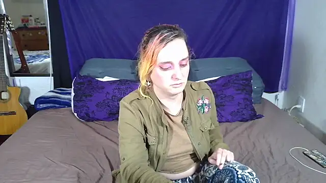 Snapshot of Evelan420 chatting on 10-09-25, 11:58 Evelan420 online show from 10-09-25, 11:58