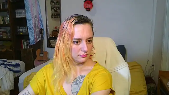 Snapshot of Evelan420 chatting on 11-05-25, 07:25 Evelan420 online show from 11-05-25, 07:25