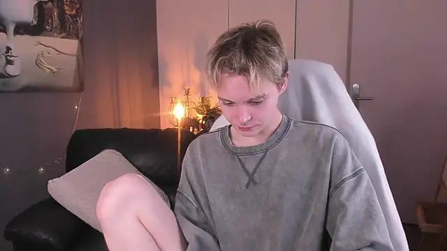 DemianEnglen online show from 09-27-25, 01:27