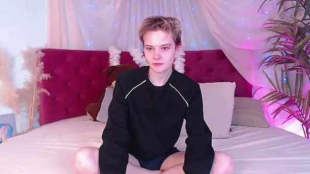 DemianEnglen online show from 10-04-25, 10:08