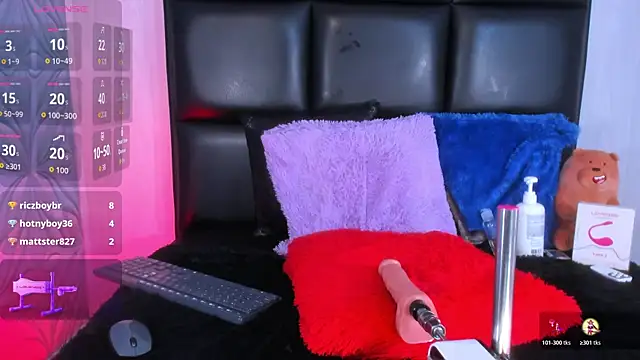 Snapshot of Jean_Miller20 chatting on 10-25-25, 10:01 Jean Miller20 online show from 10-25-25, 10:01