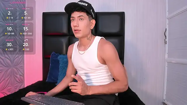 Snapshot of Jean_Miller20 chatting on 10-29-25, 04:04 Jean Miller20 online show from 10-29-25, 04:04