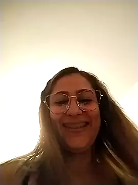 PaulinaCOL online show from 01-26-25, 01:41