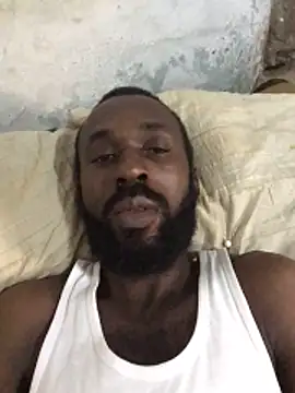 Snapshot of onewinnertee chatting on 02-19-26, 03:19 onewinnertee online show from 02-19-26, 03:19