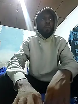 Snapshot of onewinnertee chatting on 03-01-26, 12:12 onewinnertee online show from 03-01-26, 12:12