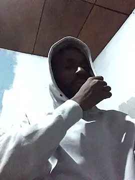 Snapshot of onewinnertee chatting on 03-11-26, 01:22 onewinnertee online show from 03-11-26, 01:22