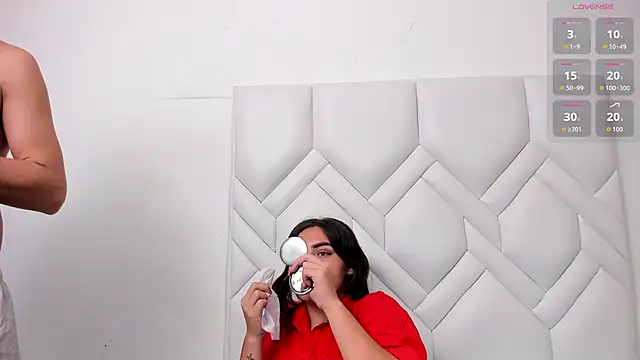 LindaHooker online show from 05-03-26, 06:08