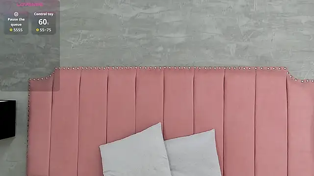 Snapshot of Alaia_Colins chatting on 02-20-26, 12:18 Alaia Colins online show from 02-20-26, 12:18