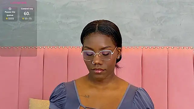 Snapshot of Alaia_Colins chatting on 02-20-26, 11:38 Alaia Colins online show from 02-20-26, 11:38