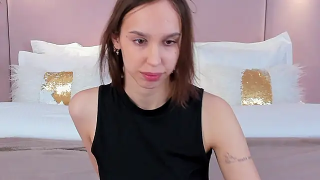 Snapshot of SandraTucker chatting on 03-08-26, 02:59 SandraTucker online show from 03-08-26, 02:59