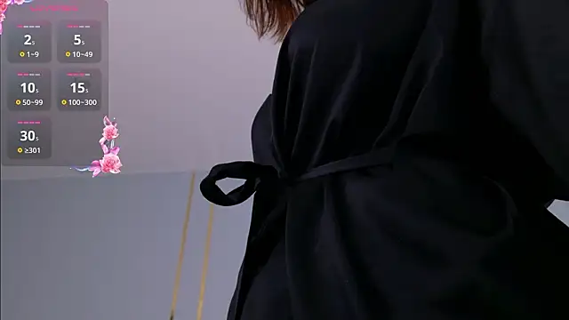 Snapshot of SandraTucker chatting on 03-21-26, 08:19 SandraTucker online show from 03-21-26, 08:19