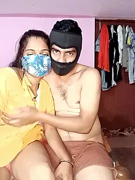 Snapshot of USHA_BHABHI chatting on 03-28-26, 12:10 USHA BHABHI online show from 03-28-26, 12:10