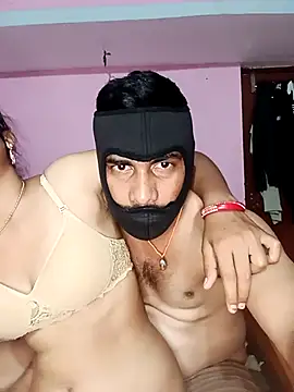 Snapshot of USHA_BHABHI chatting on 06-11-26, 11:14 USHA BHABHI online show from 06-11-26, 11:14