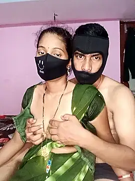 Snapshot of USHA_BHABHI chatting on 06-12-26, 11:14 USHA BHABHI online show from 06-12-26, 11:14