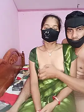 Snapshot of USHA_BHABHI chatting on 06-30-26, 11:06 USHA BHABHI online show from 06-30-26, 11:06