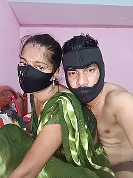 Snapshot of USHA_BHABHI chatting on 07-10-26, 11:18 USHA BHABHI online show from 07-10-26, 11:18
