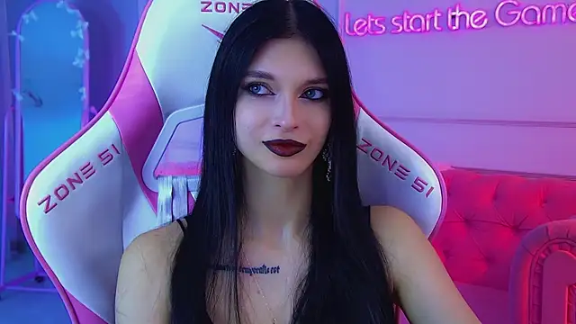 Snapshot of BeverlyMost chatting on 06-12-26, 06:45 BeverlyMost online show from 06-12-26, 06:45