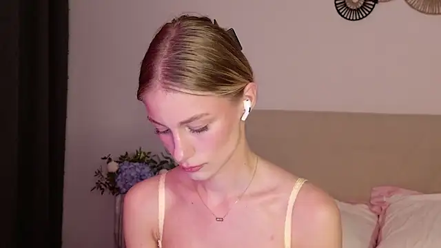 GabriellaOlsen online show from 05-12-26, 05:21