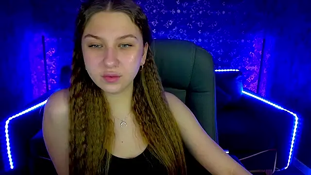 AureliaBliss  online show from 01-28-25, 08:15