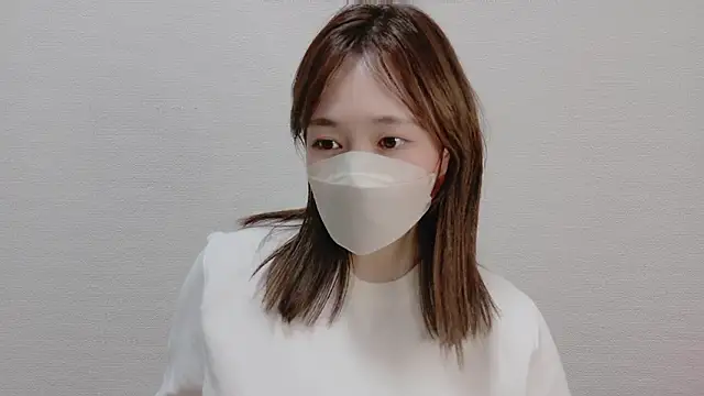Snapshot of mio7635 chatting on 06-29-26, 02:39 mio7635 online show from 06-29-26, 02:39