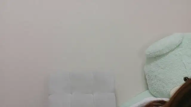 Snapshot of mio7635 chatting on 07-09-26, 02:21 mio7635 online show from 07-09-26, 02:21