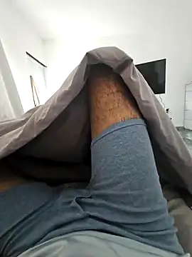 Snapshot of j0nathan00 chatting on 01-26-25, 05:23 j0nathan00 online show from 01-26-25, 05:23