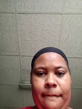 Snapshot of bigbooyjudy chatting on 02-24-25, 07:11 bigbooyjudy online show from 02-24-25, 07:11