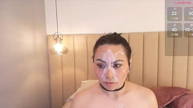 Naomymonroe  online show from 03-03-25, 09:37