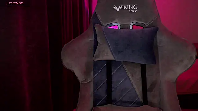 Ohmy Nora  online show from 03-06-25, 01:16