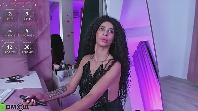 Snapshot of AmeliaMaris chatting on 10-07-25, 06:27 AmeliaMaris online show from 10-07-25, 06:27