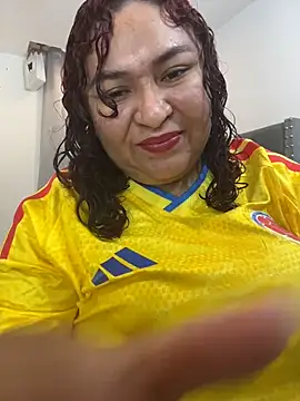 KarlaWild online show from 06-17-26, 03:02