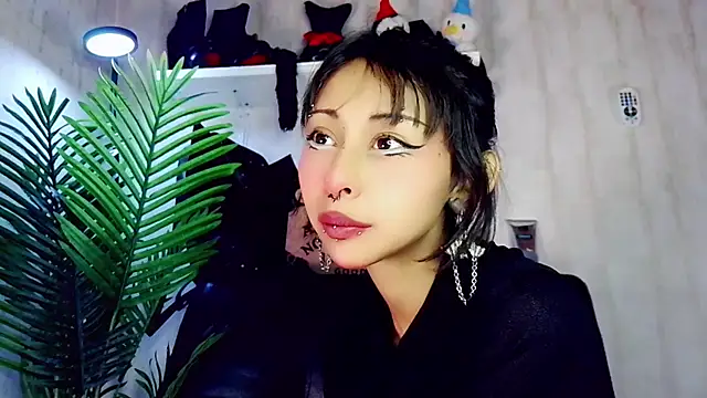 Snapshot of verhona_vlad chatting on 03-04-25, 12:22 verhona vlad online show from 03-04-25, 12:22