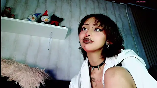 Snapshot of verhona_vlad chatting on 03-17-25, 03:07 verhona vlad online show from 03-17-25, 03:07